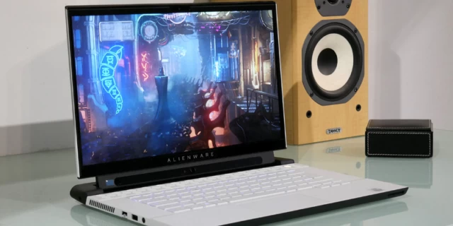 Oyun için En İyi Oyuncu Laptopları ve Dizüstü Bilgisayarlar 8 – alienware m15 r3 laptop 640x320 1